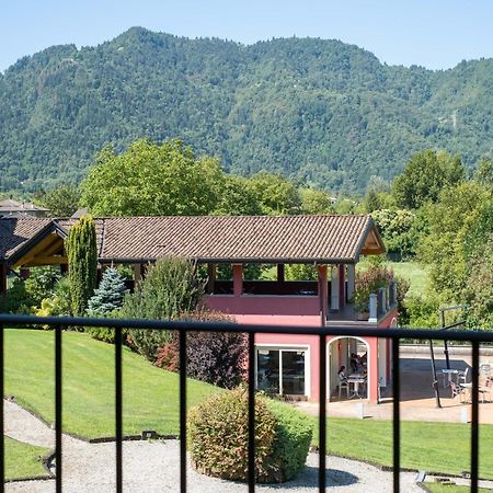 Spacious Apartment In Idro With Shared Pool Crone Buitenkant foto